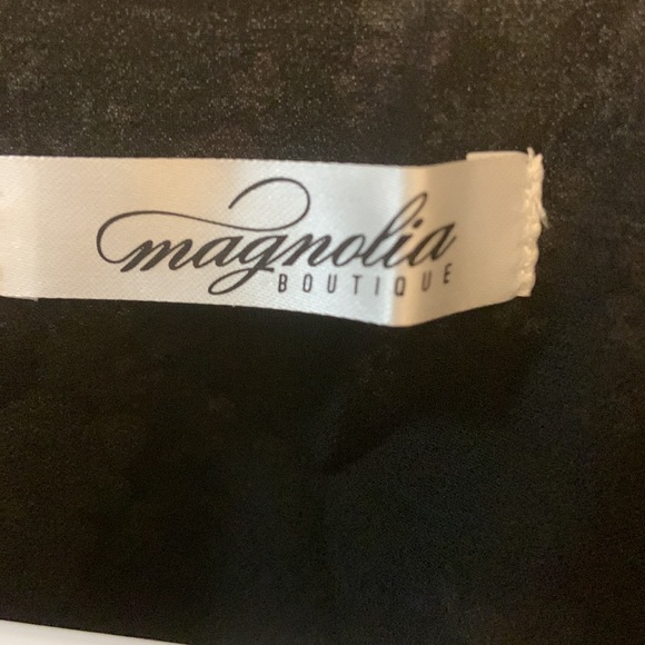 NWOT Magnolia Boutique Blouse - Picture 2 of 7